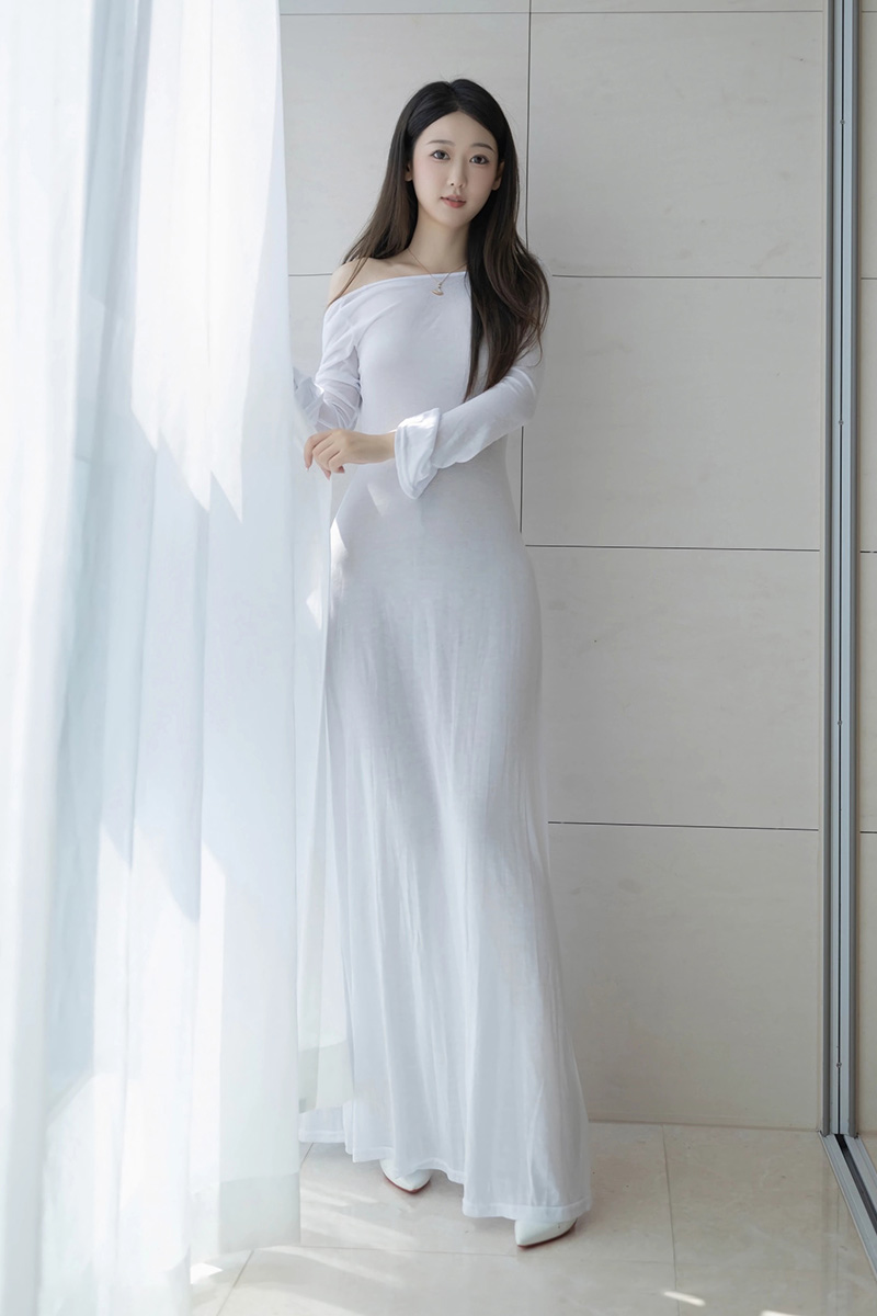 甜美模特唐安琪黑丝JK制服写真